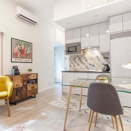 Apartamento Gran Via En مدريد المظهر الخارجي الصورة
