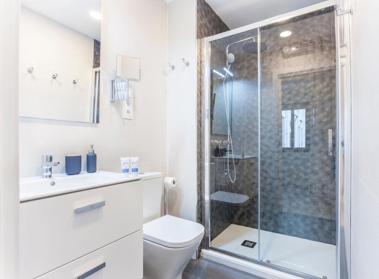 Apartamento Gran Via En مدريد المظهر الخارجي الصورة